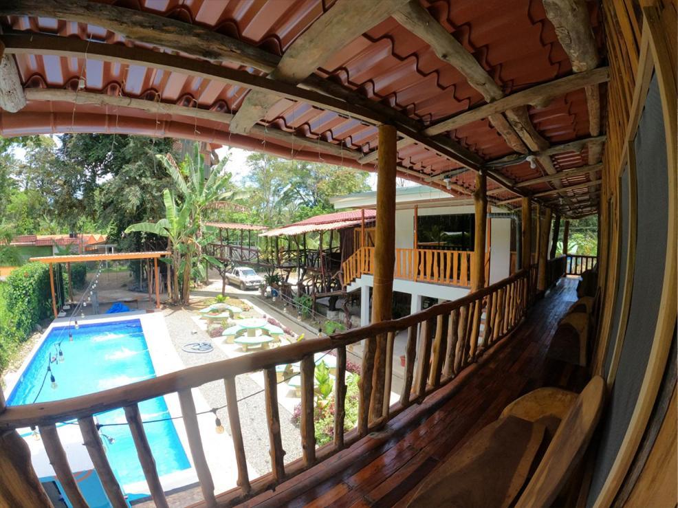 Tree House Samanea Lodge Puerto Limon Exterior foto